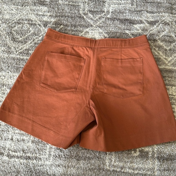Spanx On The Go 6” Shorts Bronze Glow - Picture 9 of 9